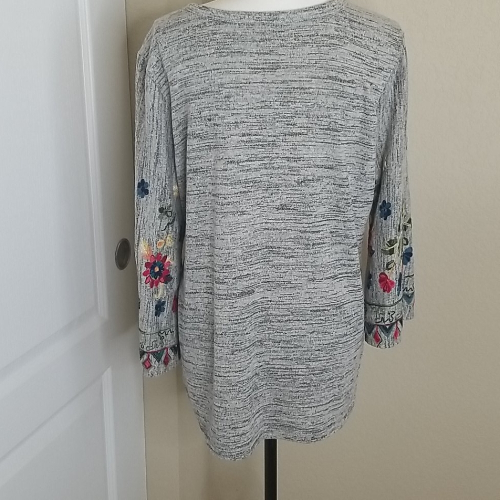 Fig And Flower Button Down Top With Embroidery - image 6